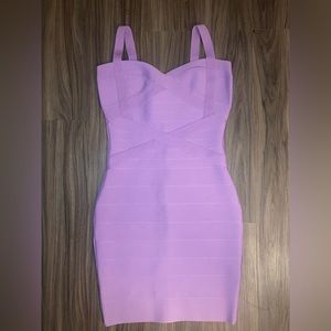 lovely in lavender 💜 body con dress worn once - size S